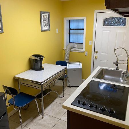 Comfortable Crash Pad New Orleans Bagian luar foto